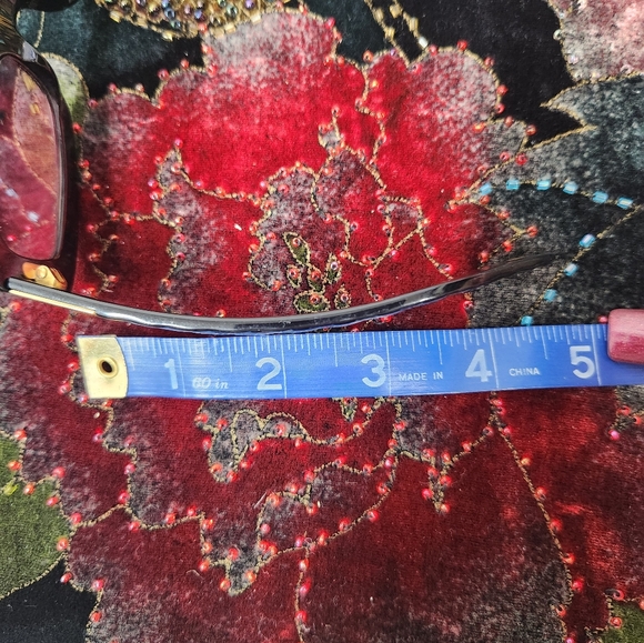 Chanel Sunglasses - Picture 5 of 10